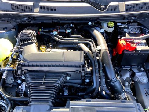 New 2026 Lincoln Corsair Premiere image 17