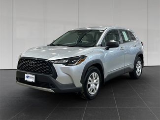 Used 2023 Toyota Corolla Cross L video 1
