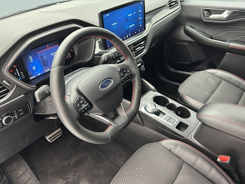 Used 2024 Ford Escape ST-Line w/ Tech Pack #1 AWD/4WD image 11