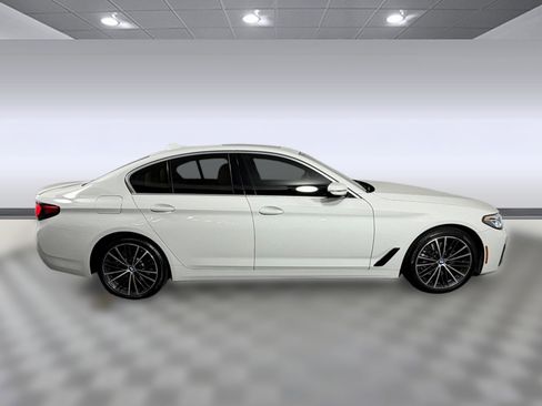 Used 2021 BMW 530i w/ Convenience Package RWD image 8
