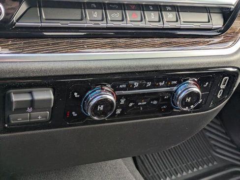 New 2026 GMC Sierra 2500 SLE w/ SLE Convenience Package image 23