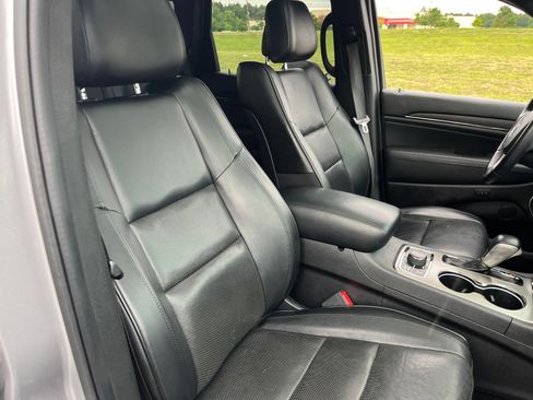 Used 2021 Jeep Grand Cherokee High Altitude AWD/4WD image 31