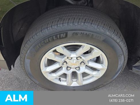 Used 2025 Chevrolet Tahoe LT AWD/4WD image 11