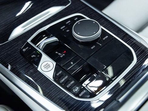 New 2026 BMW X5 xDrive40i w/ M Sport Package image 21