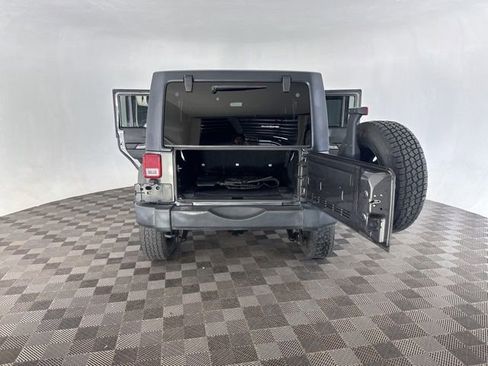Used 2017 Jeep Wrangler Unlimited Sport w/ Quick Order Package 24S AWD/4WD image 15