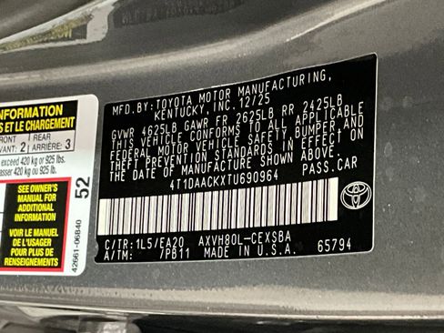 Used 2026 Toyota Camry SE FWD image 31