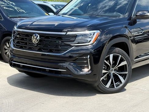 New 2026 Volkswagen Atlas SEL Premium R-Line AWD/4WD image 2