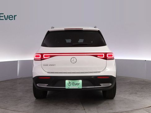 Used 2023 Mercedes-Benz EQB 250+ image 15