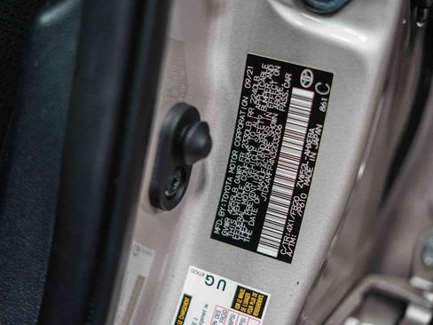 Used 2022 Toyota Prius Prime LE image 35