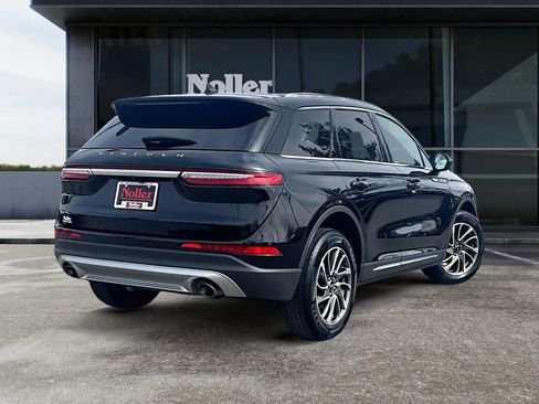 Used 2022 Lincoln Corsair AWD w/ Equipment Group 101A image 2