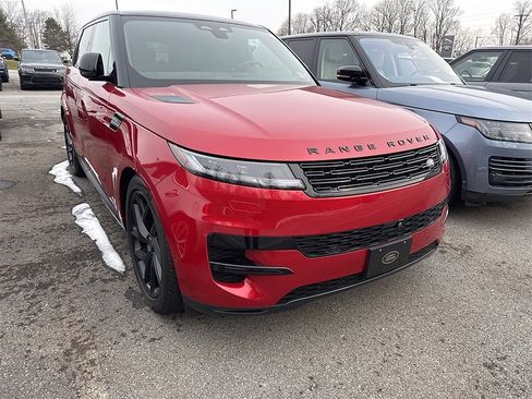 Certified 2024 Land Rover Range Rover Sport SE image 3