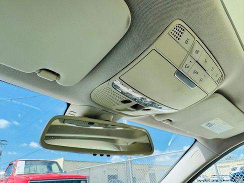 Used 2018 Mercedes-Benz C 300 Sedan w/ Multimedia Package image 26