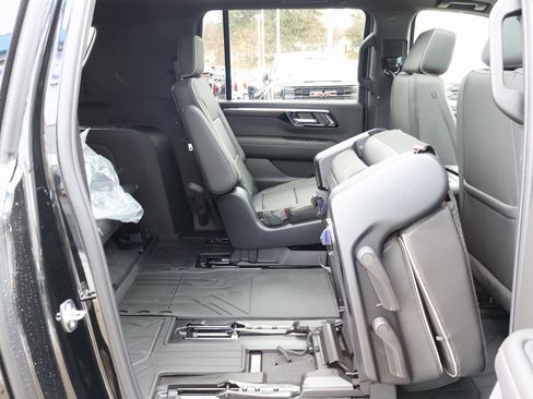 New 2025 Chevrolet Suburban Premier w/ Sun And Tow Package image 43