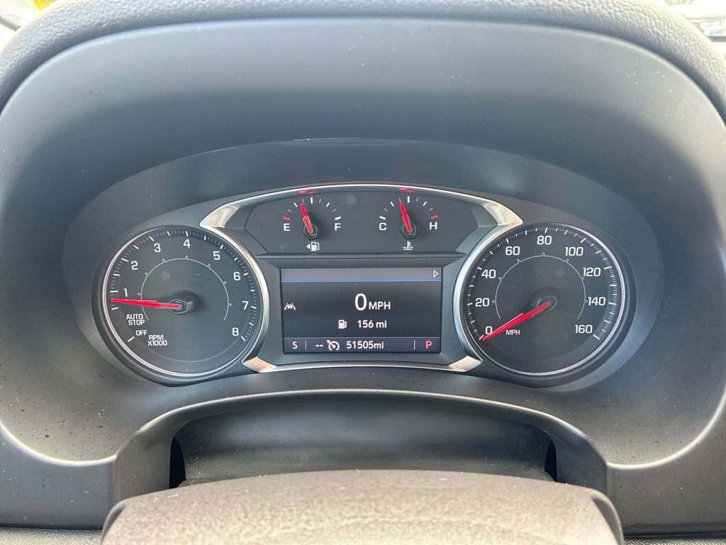 Used 2024 GMC Terrain SLT AWD/4WD image 13