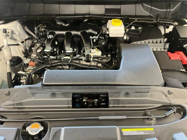 Certified 2025 Nissan Pathfinder SV FWD image 21