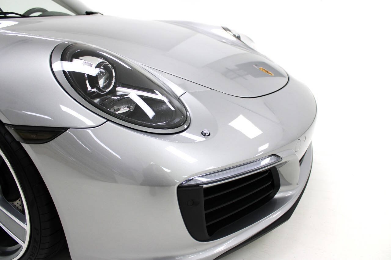 Used 2017 Porsche 911 Carrera image 36