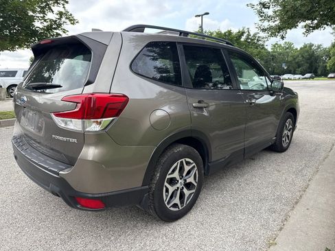 Used 2019 Subaru Forester Premium w/ Popular Package #1 AWD/4WD image 5