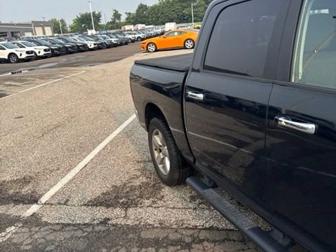 Used 2017 RAM 1500 Big Horn AWD/4WD image 9