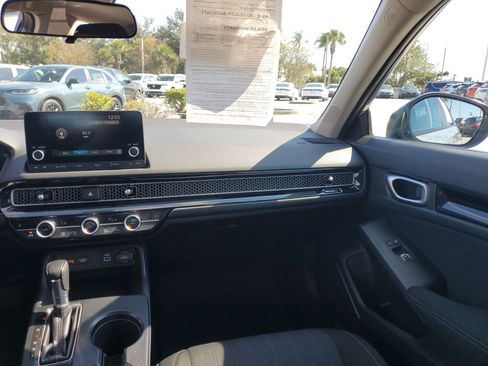 Certified 2023 Honda Civic EX image 12