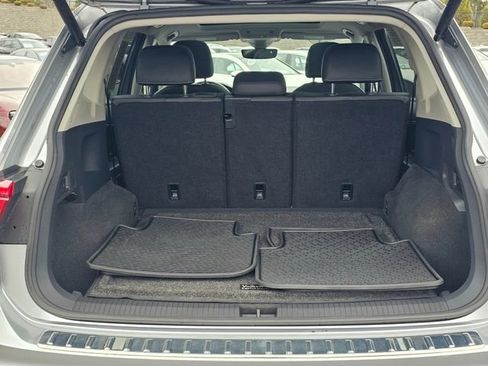Used 2021 Volkswagen Tiguan SEL image 11