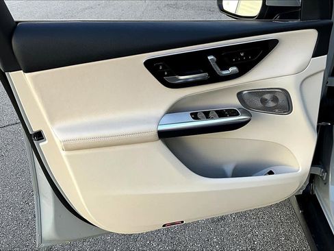 Used 2026 Mercedes-Benz GLC 300 image 20