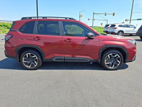 Certified 2025 Subaru Forester Limited AWD/4WD image 8