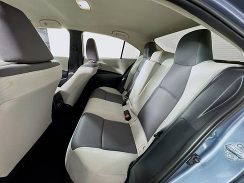 Used 2025 Toyota Corolla LE FWD image 17
