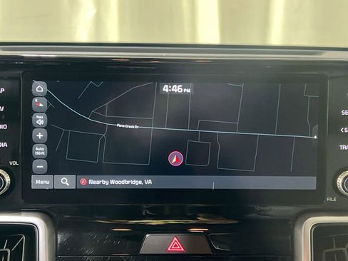 Used 2023 Kia Sorento EX AWD/4WD image 16