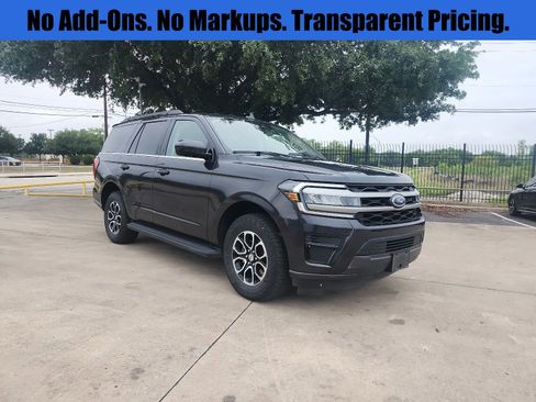 Used 2024 Ford Expedition XLT AWD/4WD image 1