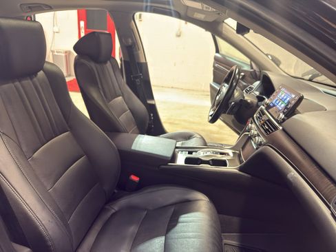 Used 2021 Honda Accord EX-L image 22