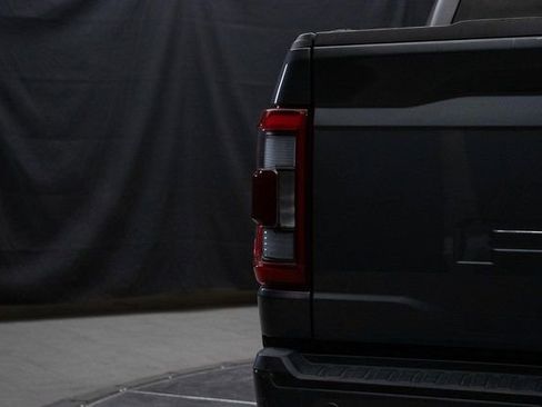 Used 2022 Ford F150 Lariat image 12