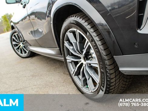 Used 2022 BMW X6 xDrive40i AWD/4WD image 14