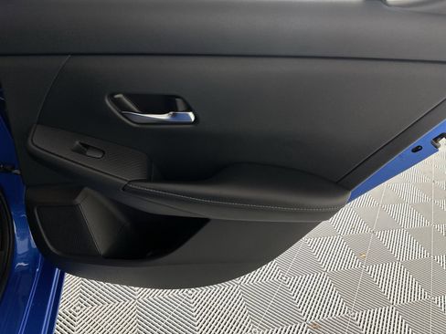 Used 2023 Nissan Sentra SV FWD image 31