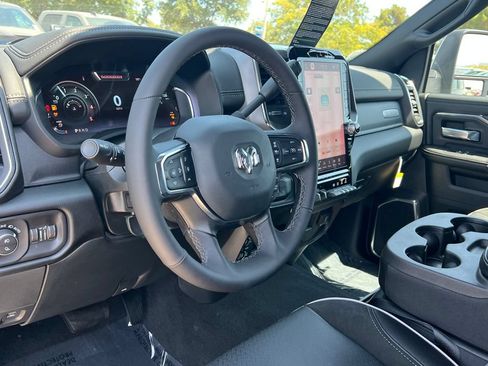 New 2026 RAM 2500 Laramie w/ Towing Technology Group AWD/4WD image 17