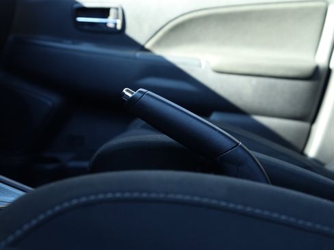 Used 2024 Mitsubishi Outlander Sport SE image 12