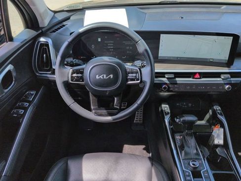 Used 2025 Kia Sorento SX AWD/4WD image 18