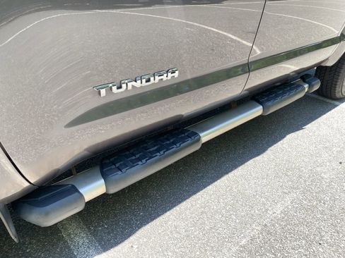 Used 2017 Toyota Tundra Limited w/ Limited Premium Package AWD/4WD image 16