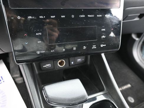 Used 2024 Hyundai Santa Cruz SEL w/ Activity Package image 12