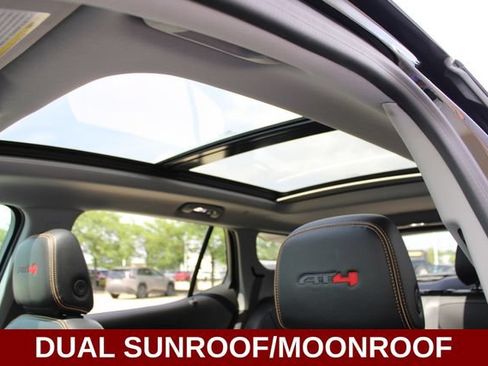 Used 2024 GMC Terrain AT4 w/ Infotainment Package II AWD/4WD image 8