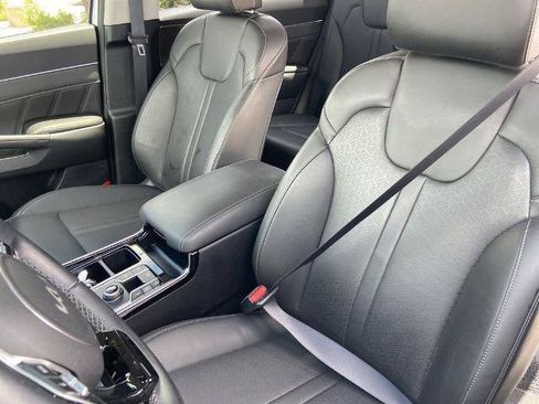 Used 2023 Kia Sorento SX FWD image 16