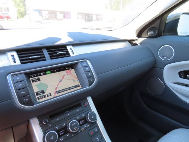 Used 2016 Land Rover Range Rover Evoque SE AWD/4WD image 21