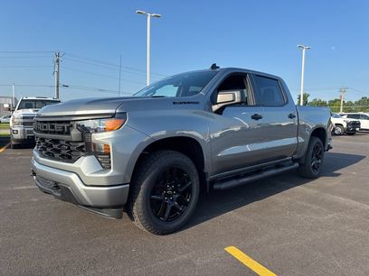 New 2026 Chevrolet Silverado 1500 Custom w/ Turbomax Blackout Package