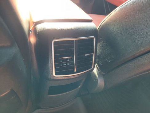 Used 2023 Kia Sportage SX image 7