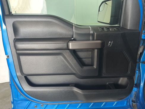 Used 2019 Ford F150 XLT w/ Equipment Group 302A Luxury AWD/4WD image 25