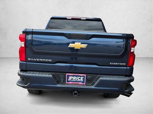 Used 2022 Chevrolet Silverado 1500 Custom w/ Safety Confidence Package RWD image 6
