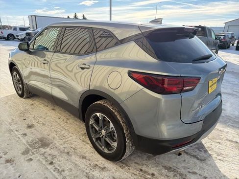 Used 2025 Chevrolet Blazer LT image 5