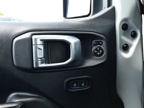 Used 2024 Jeep Wrangler Unlimited Rubicon 4xe AWD/4WD image 19