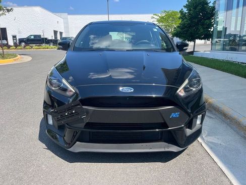 Used 2017 Ford Focus RS AWD/4WD image 2