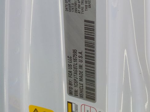 New 2026 Jeep Gladiator Sport image 25