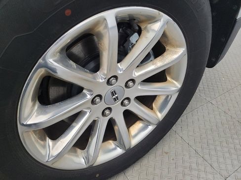 Used 2013 Lincoln MKX image 31